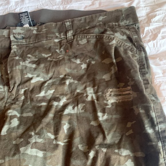 Lane Bryant Camouflage Jeans - Picture 2 of 6